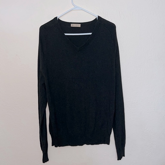 J. Crew Other - J Crew L cashmere blend v neck sweater
